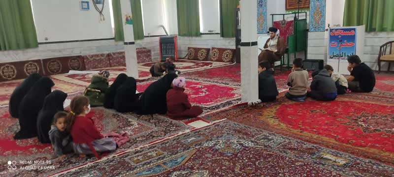 برگزاري کلاس‌هاي قرآن و احکام در کانون گلها روستاي آلپهوت بيجار
