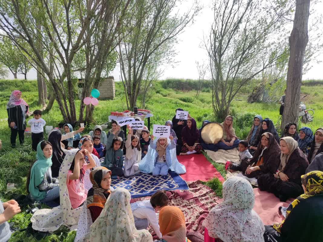 برگزاري جشن تکليف دختران در کانون صاحبالزمان(عج) روستاي قجور
